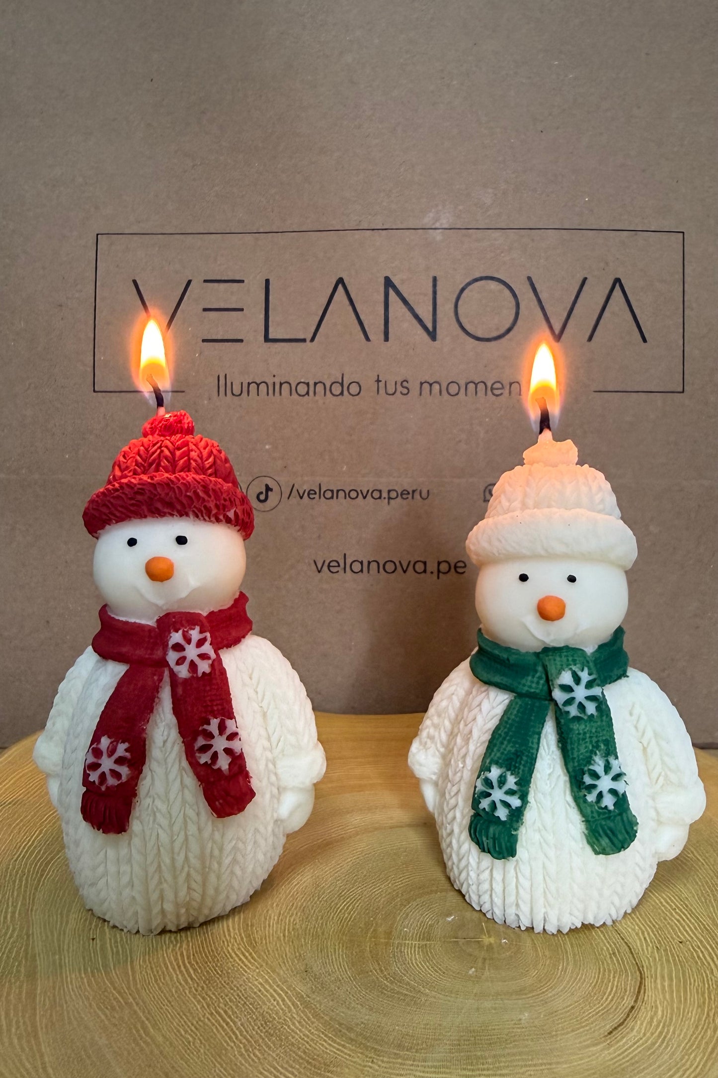 Vela Muñeco de Nieve con copitos x9cm - 80gr