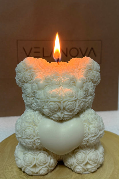 Vela Oso de Rosas con corazón x12.5cm - 650gr